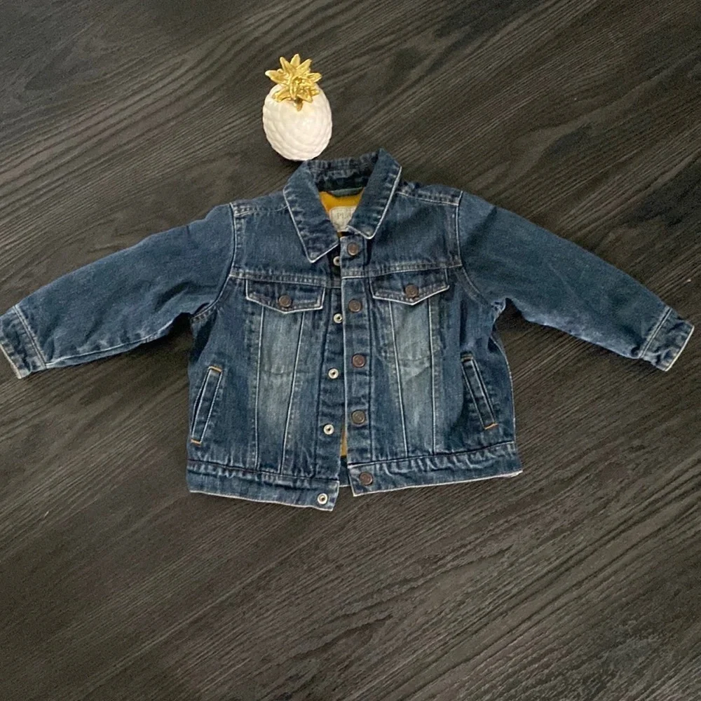 🍍Childrens Place🍍lined Jean coat🍍size 4t🍍@11
